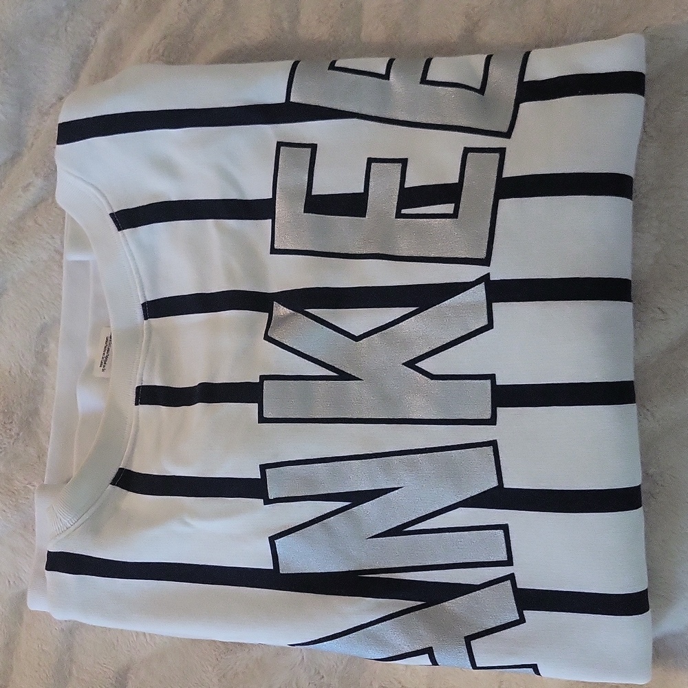 VINTAGE⚾️ Victoria's Secret PINK Official New York Yankees Oversized Sweatshirt - Picture 9 of 9